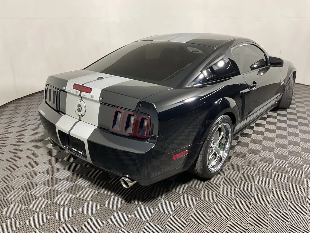 Ford Mustang photo 12