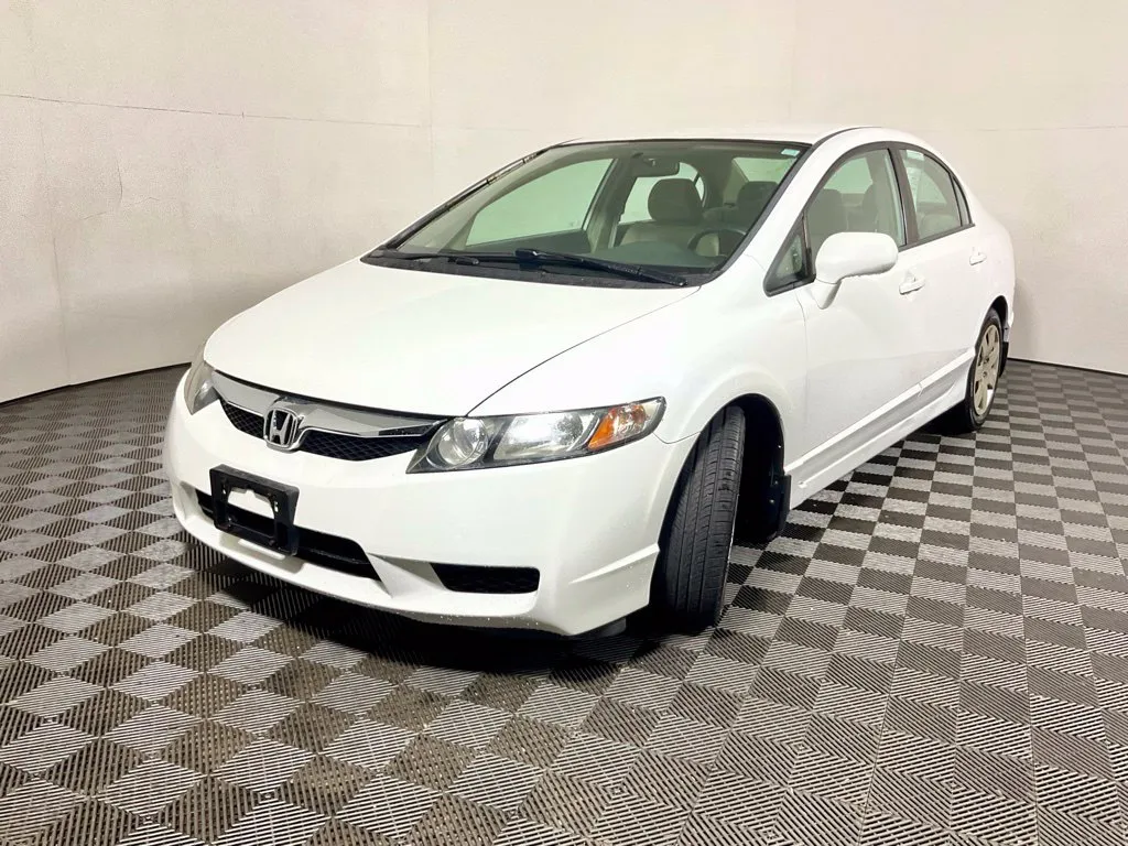 Honda Civic photo 2