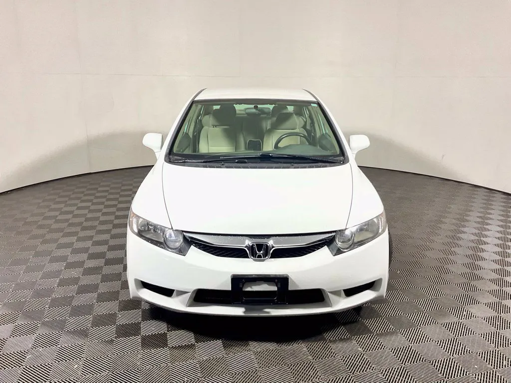 Honda Civic photo 4