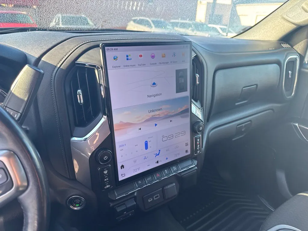 Chevrolet Silverado photo 12