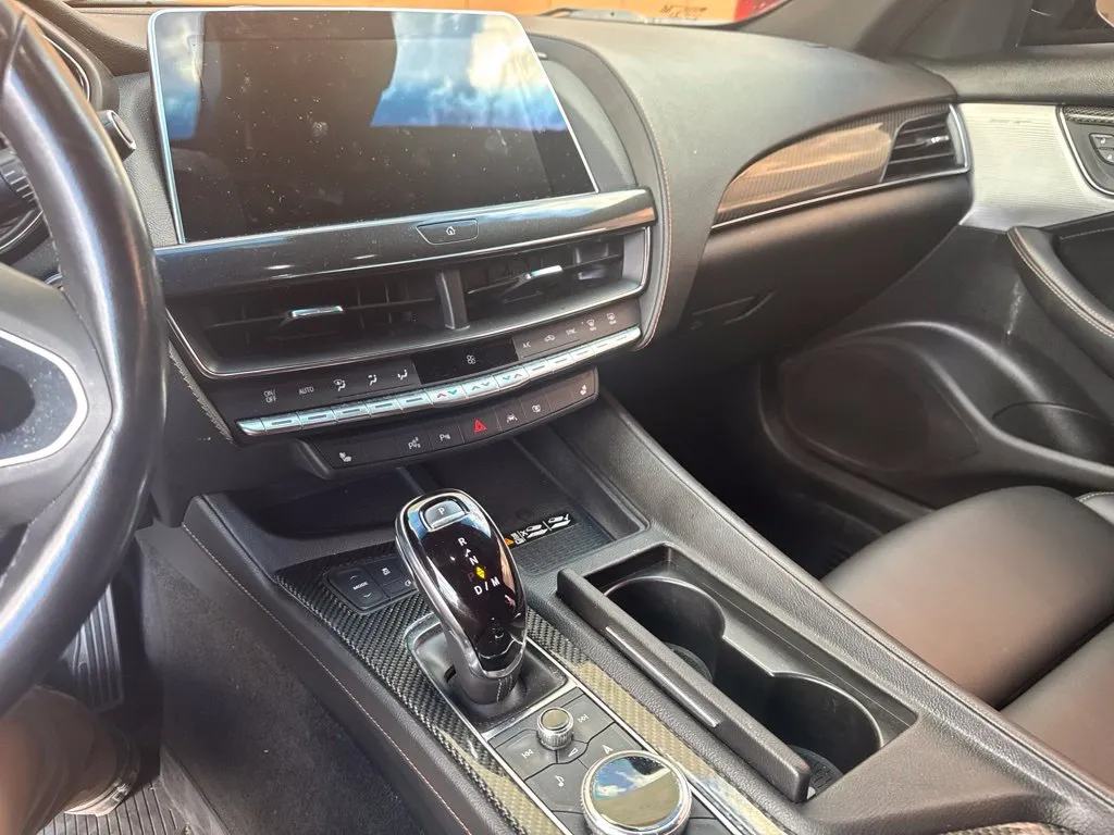 Cadillac CT5 photo 13