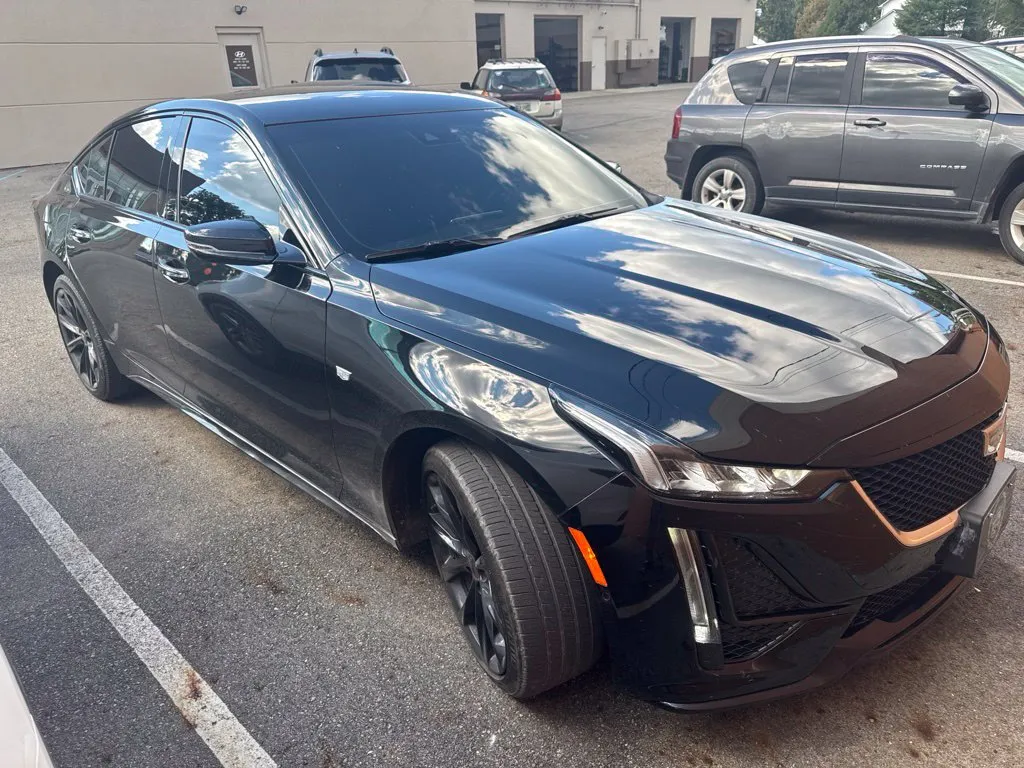 Cadillac CT5 photo 3
