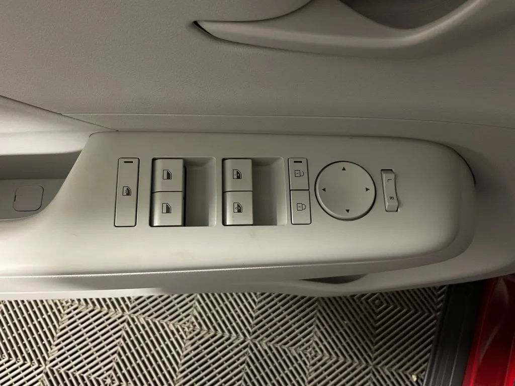 Hyundai Kona photo 19