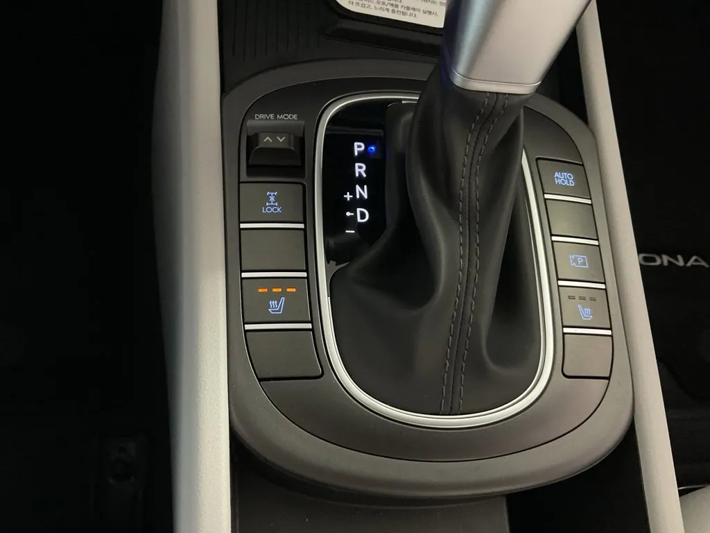 Hyundai Kona photo 3
