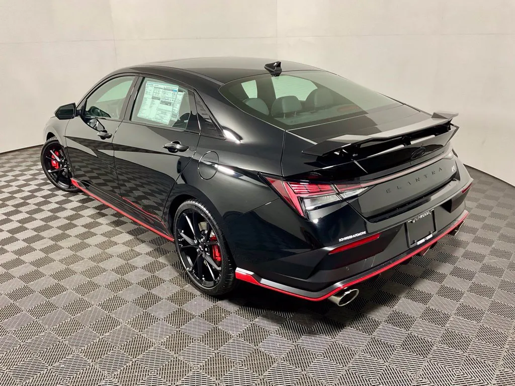Hyundai Elantra N photo 14
