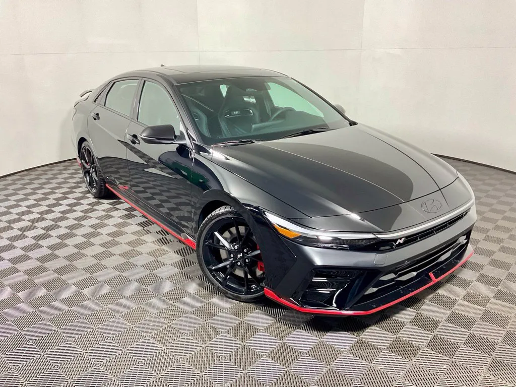Hyundai Elantra N photo 8