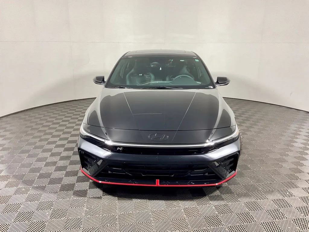 Hyundai Elantra N photo 9