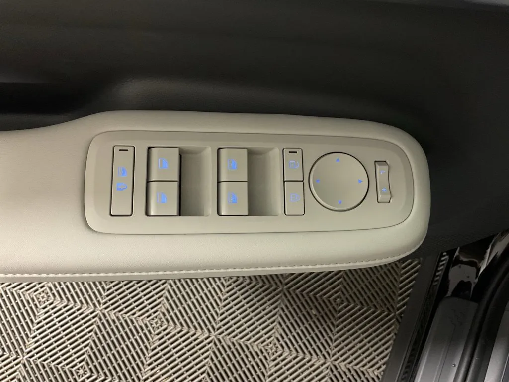Hyundai Santa Fe photo 19