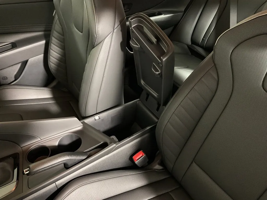 Hyundai Elantra photo 31