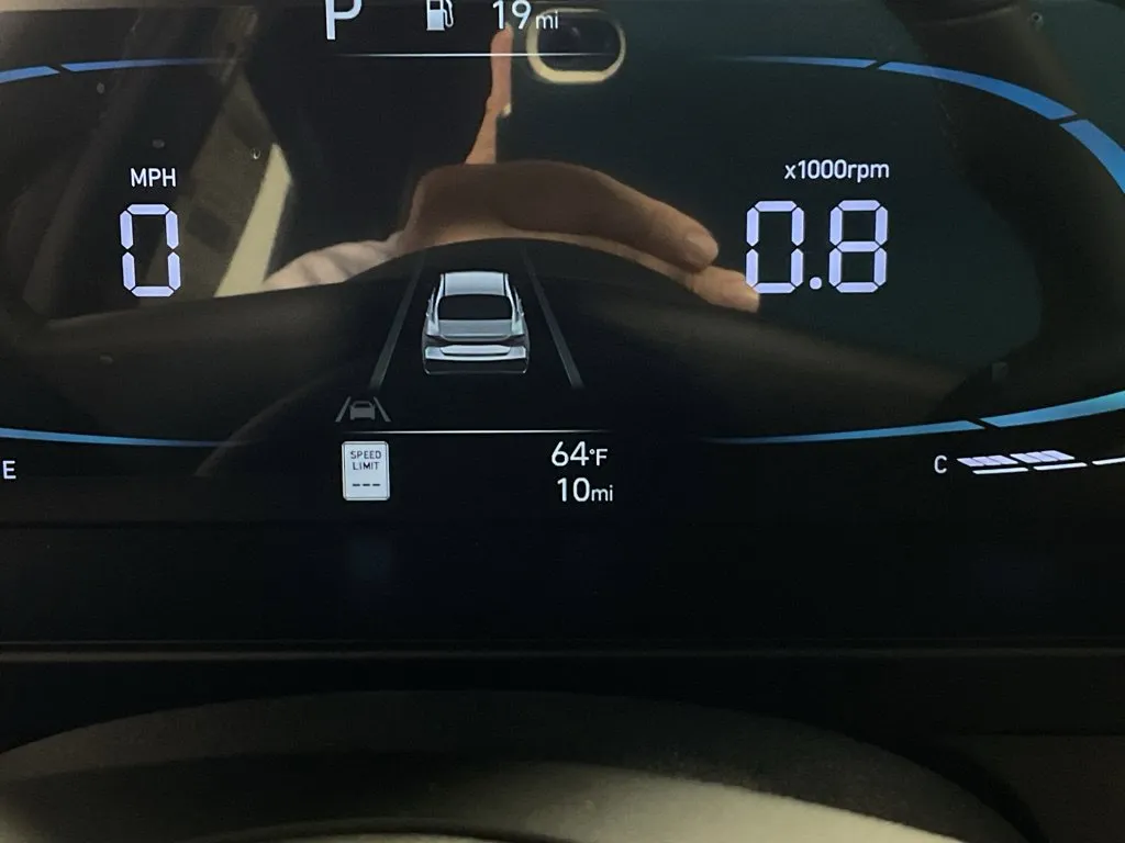 Hyundai Elantra photo 42