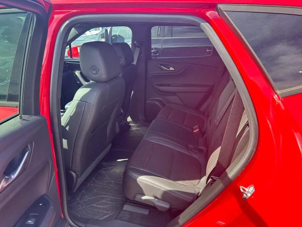 Chevrolet Blazer photo 9