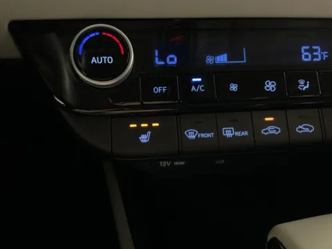 More photos of 2025 Hyundai Elantra Limited at Don Wood Hyundai, OH
