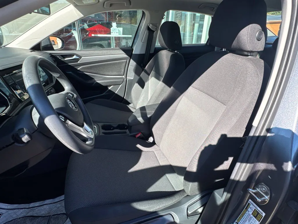 Volkswagen Jetta photo 7