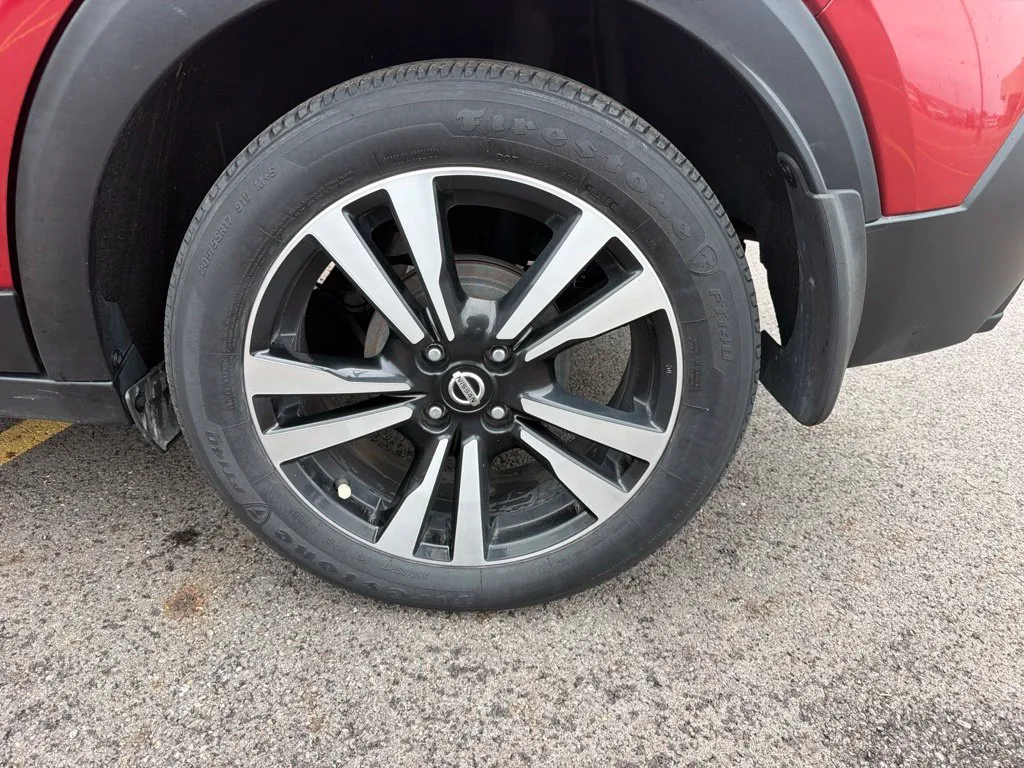 Nissan Kicks photo 14