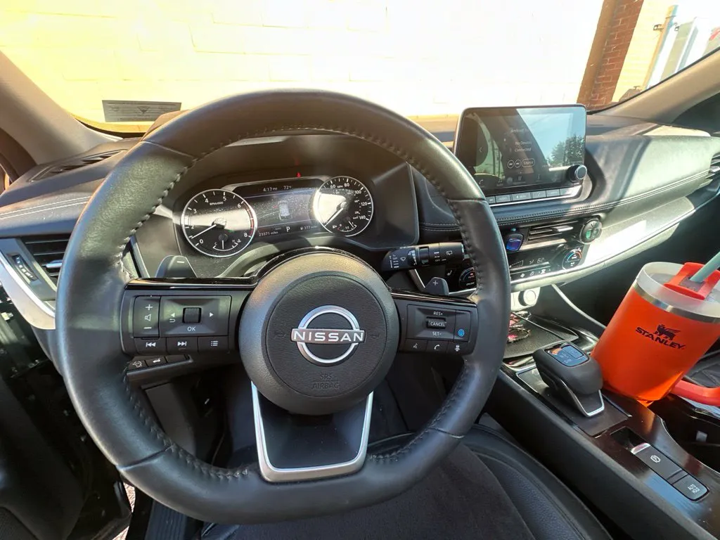Nissan Rogue photo 17