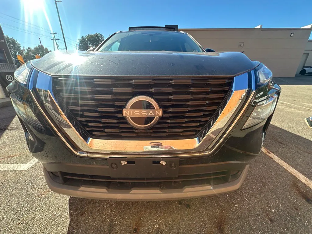 Nissan Rogue photo 3