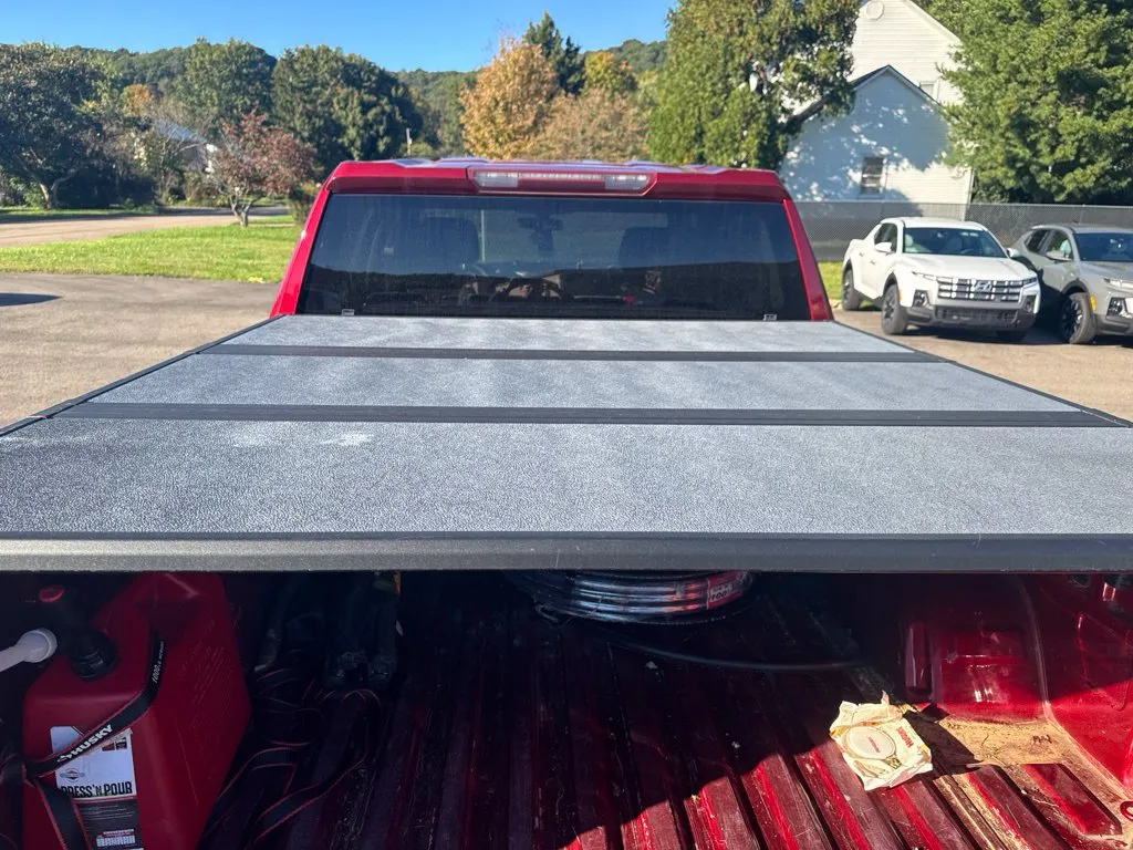 Chevrolet Silverado photo 6