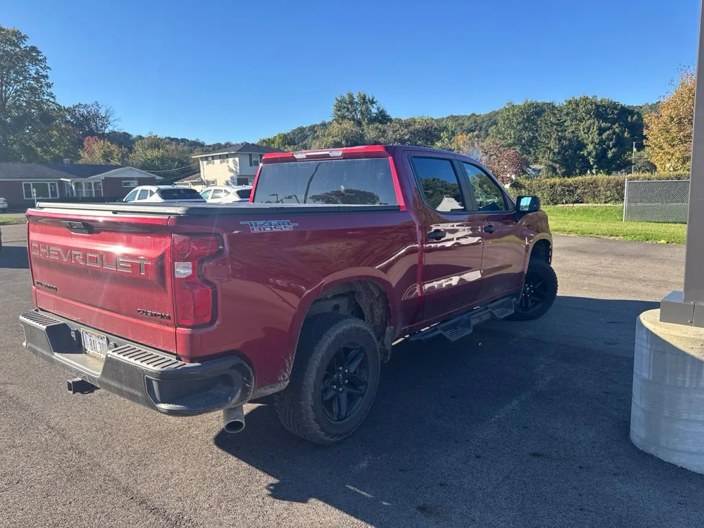 Chevrolet Silverado photo 7