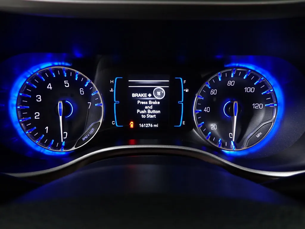 Chrysler Pacifica photo 25
