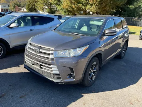 Photos of 2019 Toyota Highlander LE for sale in Athens, OH at Don Wood Hyundai