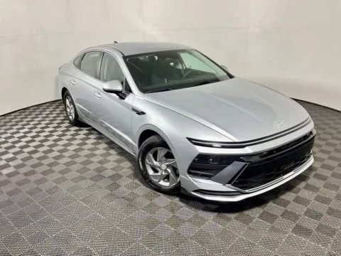 Another view of 2025 Hyundai Sonata SE for sale in Athens, OH at Don Wood Hyundai