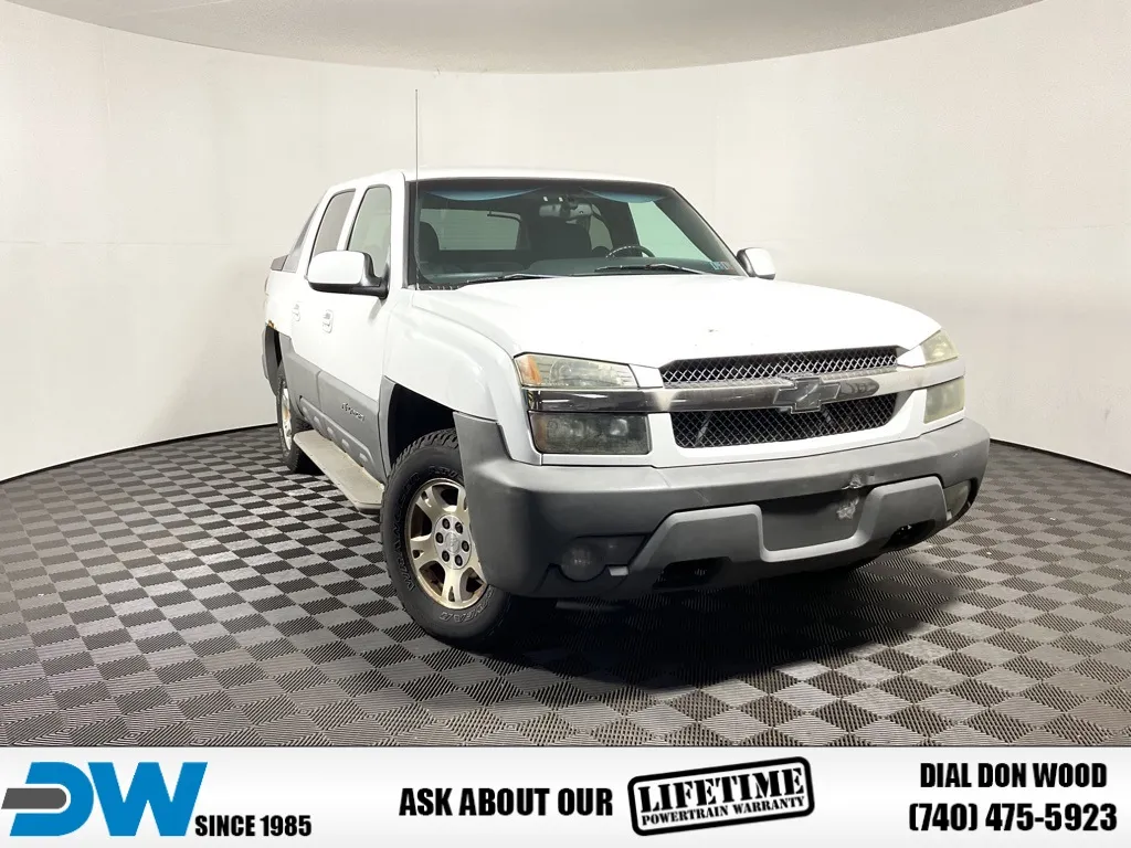 White 2002 Chevrolet Avalanche 1500 for sale in Athens, OH