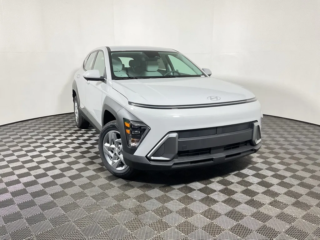 Gray 2026 Hyundai Kona SE for sale in Athens, OH
