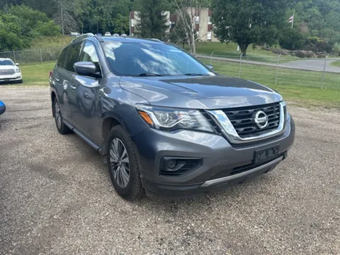 Gray 2020 Nissan Pathfinder S for sale in Athens, OH