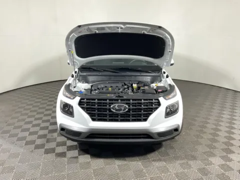 More photos of 2025 Hyundai Venue SE at Don Wood Hyundai, OH