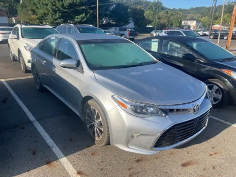 Silver 2016 Toyota Avalon XLE for sale in Athens, OH