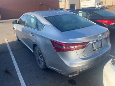 More photos of 2016 Toyota Avalon XLE at Don Wood Hyundai, OH