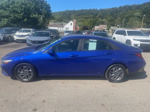 More photos of 2024 Hyundai Elantra SEL at Don Wood Hyundai, OH