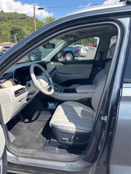 Another view of 2023 Hyundai Palisade Limited for sale in Athens, OH at Don Wood Hyundai