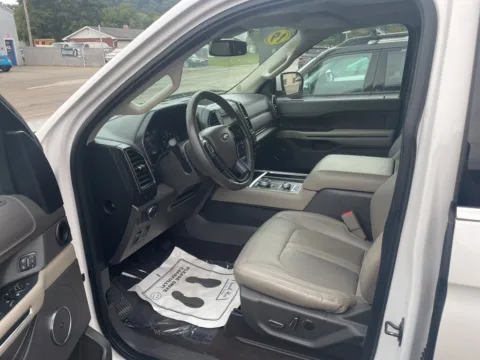 More photos of 2019 Ford Expedition Max Limited at Don Wood Hyundai, OH