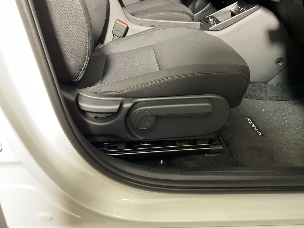 Hyundai Kona photo 38