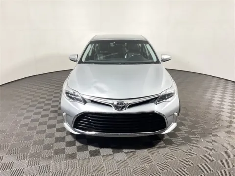 More photos of 2016 Toyota Avalon XLE at Don Wood Hyundai, OH