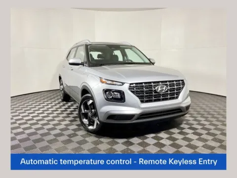 Silver 2025 Hyundai Venue SEL for sale in Athens, OH