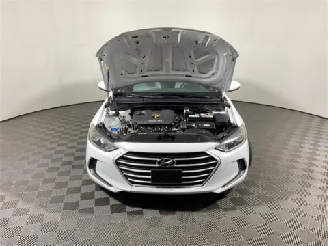 More photos of 2017 Hyundai Elantra SE at Don Wood Hyundai, OH