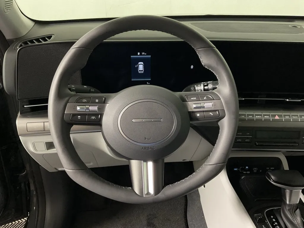 Hyundai Kona photo 24