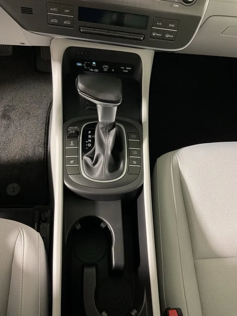 Hyundai Kona photo 29