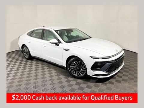 White 2025 Hyundai Sonata Hybrid SEL for sale in Athens, OH