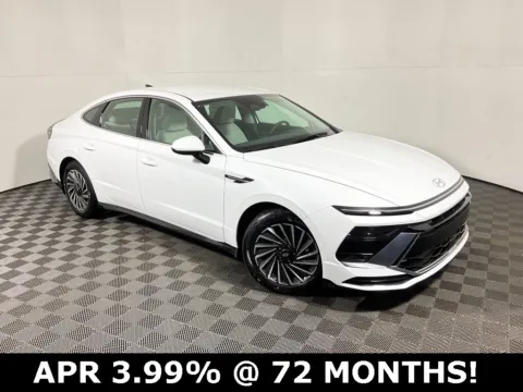 White 2025 Hyundai Sonata Hybrid SEL for sale in Athens, OH