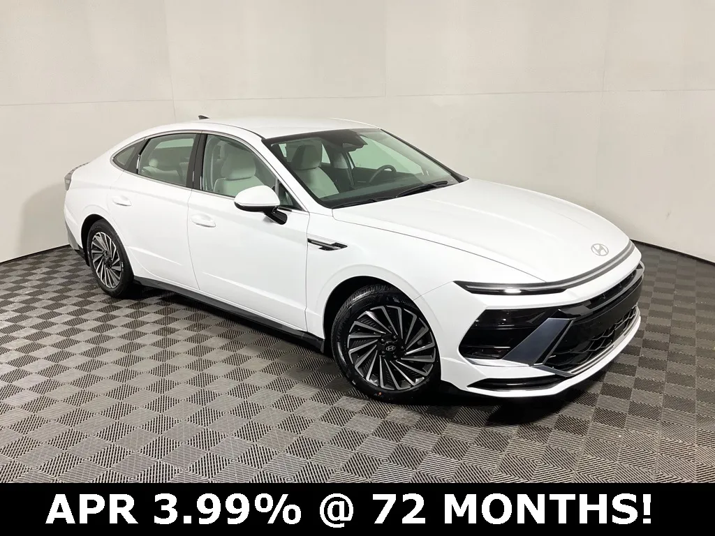 White 2025 Hyundai Sonata Hybrid SEL for sale in Athens, OH