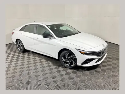 White 2025 Hyundai Elantra Hybrid SEL Sport for sale in Athens, OH