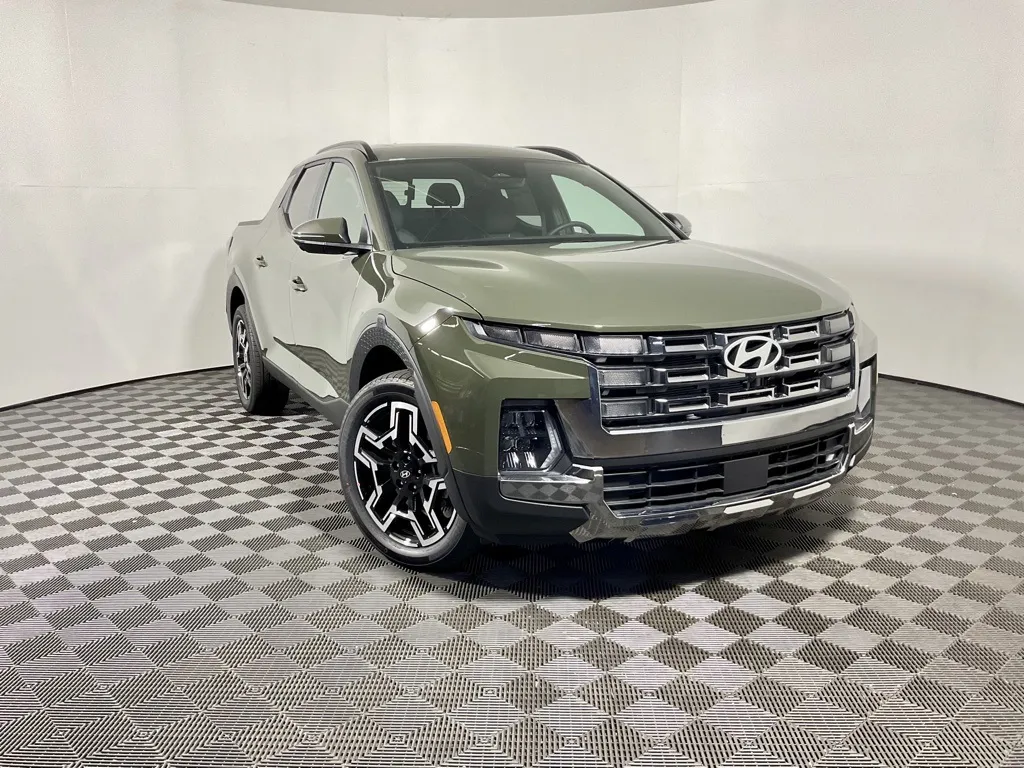 Green 2025 Hyundai Santa Cruz Limited for sale in Athens, OH