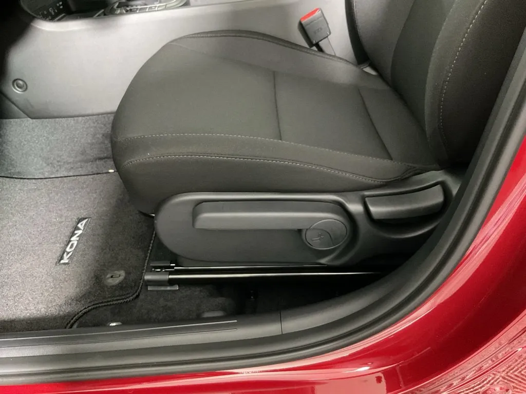 Hyundai Kona photo 21
