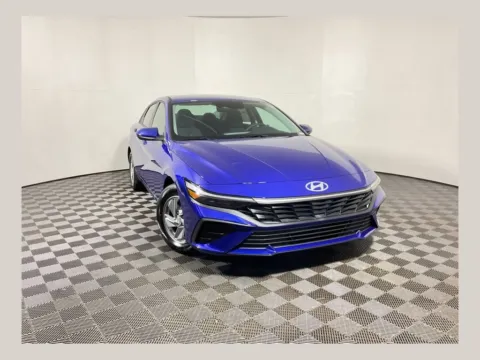 Blue 2025 Hyundai Elantra SE for sale in Athens, OH