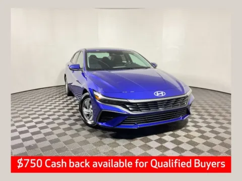 Blue 2025 Hyundai Elantra SE for sale in Athens, OH