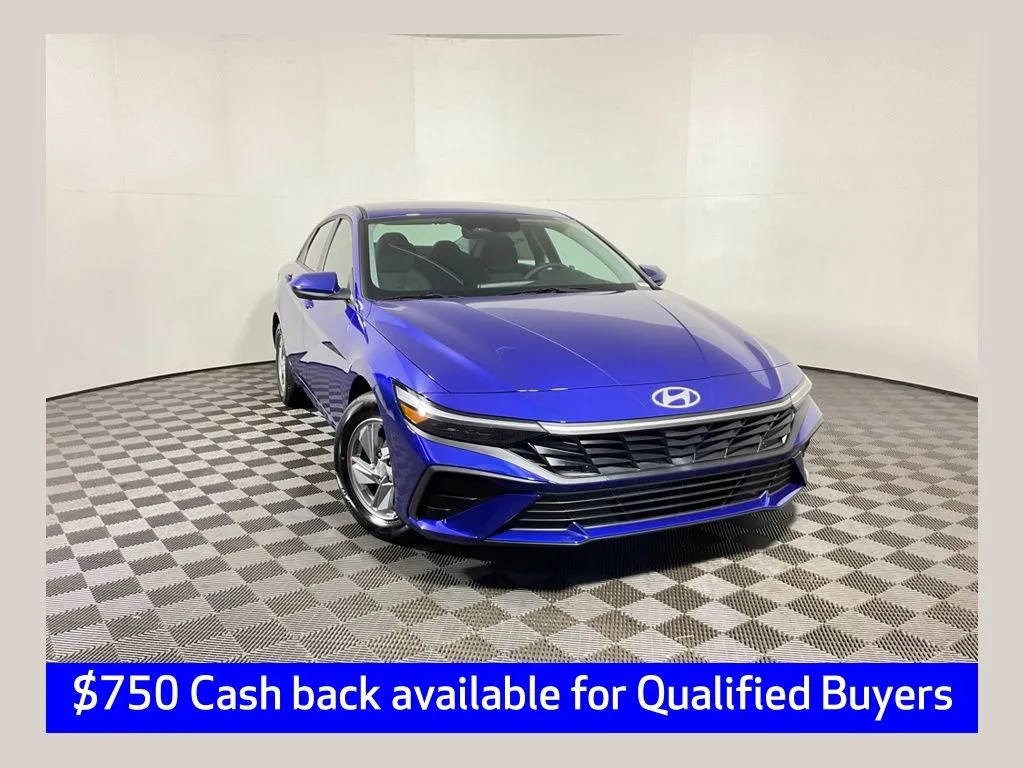 2025 Hyundai Elantra SE for sale in Athens, OH
