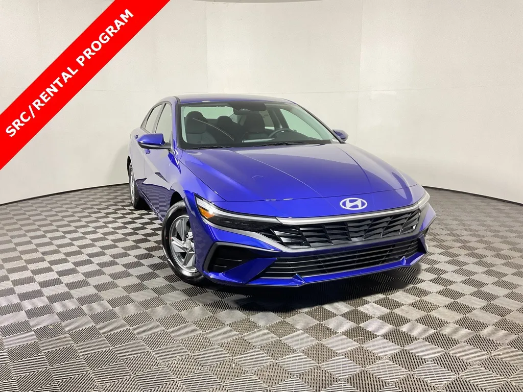 Blue 2025 Hyundai Elantra SE for sale in Athens, OH